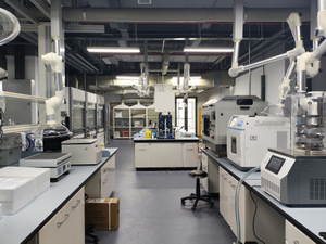 实验室图片8缩小版